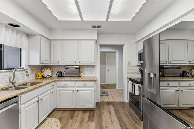 1025 River Park, San Antonio, TX 78216