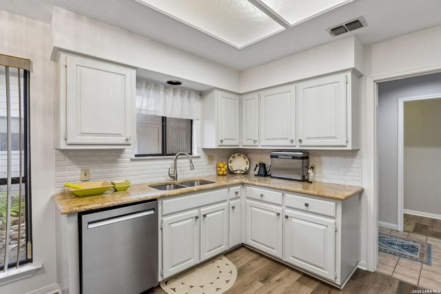 1025 River Park, San Antonio, TX 78216