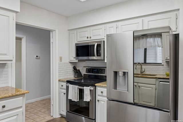 1025 River Park, San Antonio, TX 78216