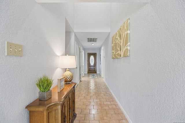 1025 River Park, San Antonio, TX 78216