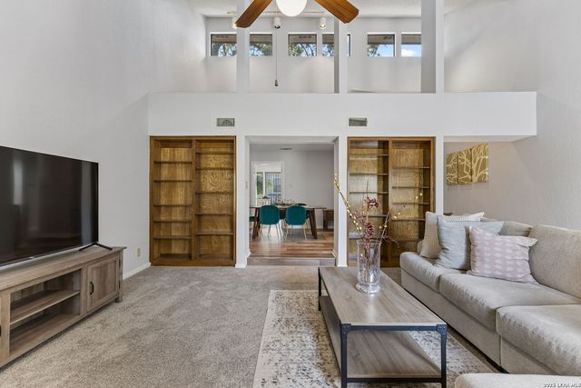 1025 River Park, San Antonio, TX 78216
