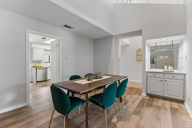 1025 River Park, San Antonio, TX 78216