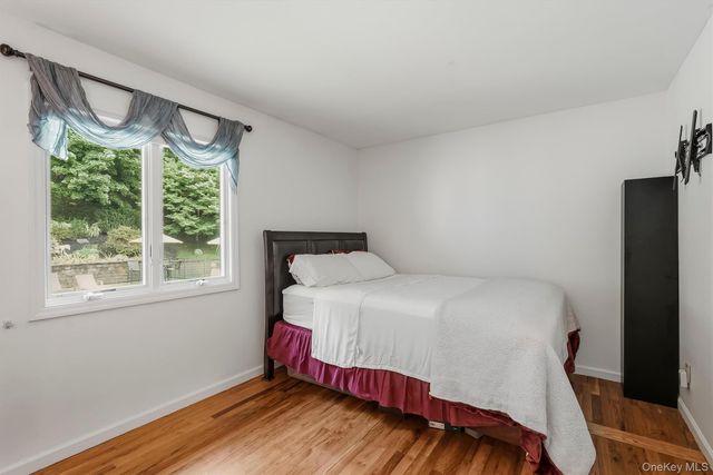 72 Eastview Drive, Valhalla, NY 10595