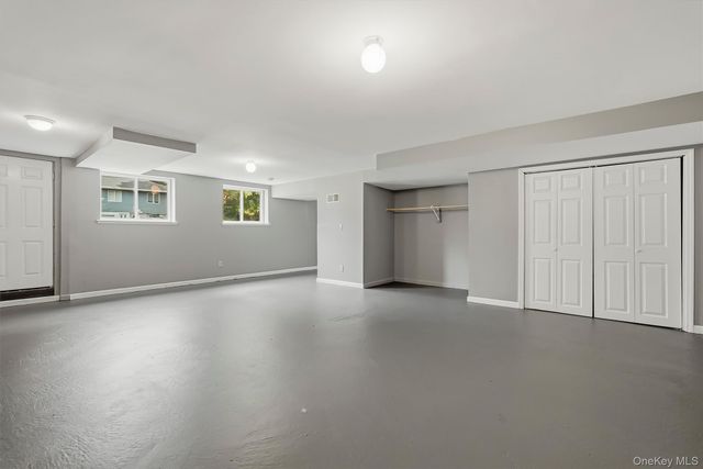 72 Eastview Drive, Valhalla, NY 10595