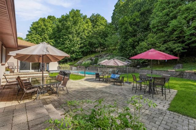 72 Eastview Drive, Valhalla, NY 10595