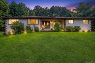 72 Eastview Drive, Valhalla, NY 10595