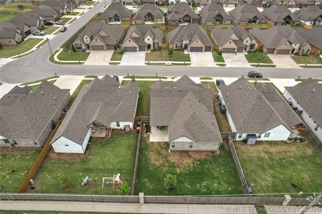 2918 E Rockford Place, Broken Arrow, OK 74014