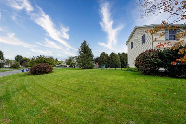 937 Gristmill, Webster, NY 14580