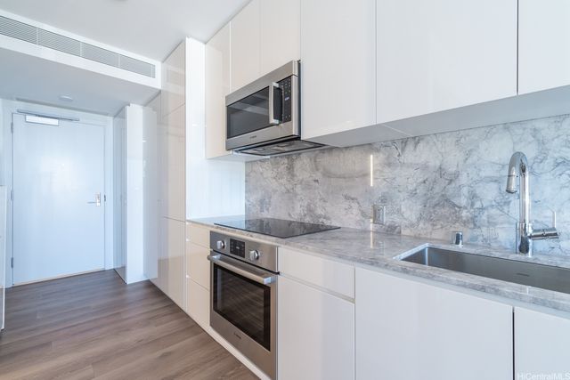 987 Queen Street 3709, Honolulu, HI 96814