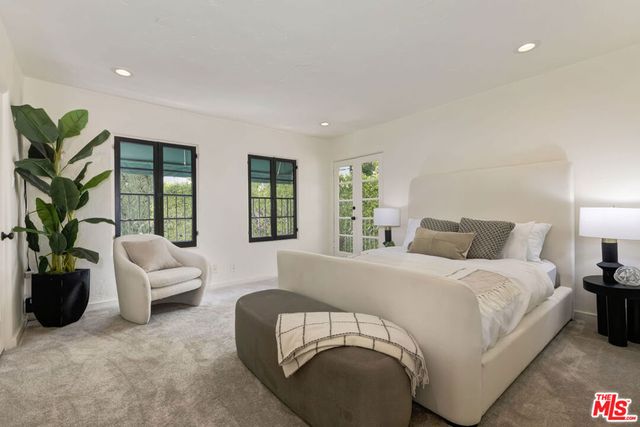 1701 Queens Court, Los Angeles, CA 90069