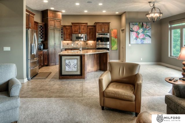 1317 S 195th Street, Omaha, NE 68130