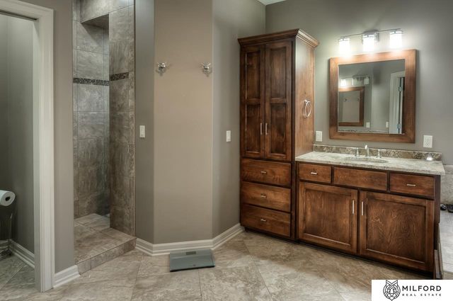 1317 S 195th Street, Omaha, NE 68130