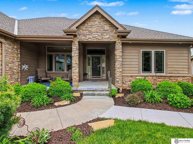 1317 S 195th Street, Omaha, NE 68130