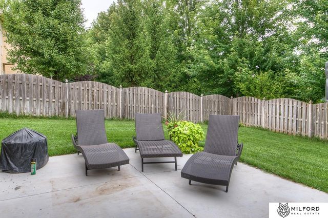 1317 S 195th Street, Omaha, NE 68130