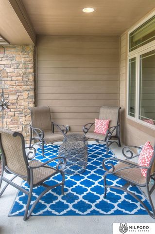 1317 S 195th Street, Omaha, NE 68130