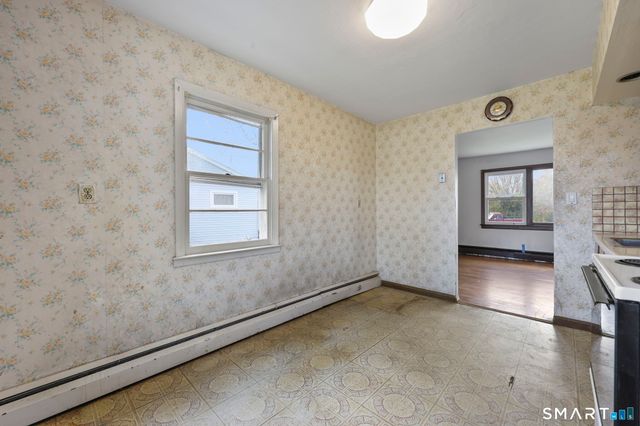 51 Fair Sailing Road, West Haven, CT 06516