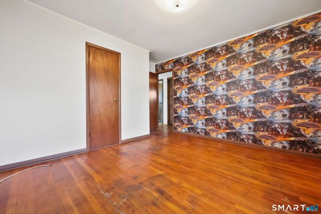 51 Fair Sailing Road, West Haven, CT 06516