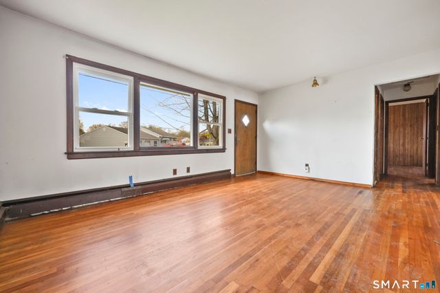 51 Fair Sailing Road, West Haven, CT 06516