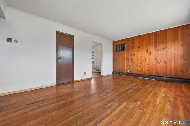 51 Fair Sailing Road, West Haven, CT 06516