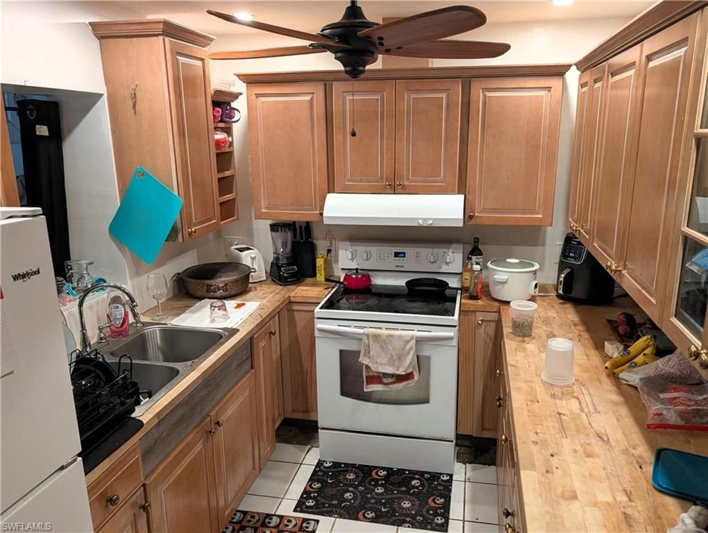2416 Andrew DR, NAPLES, FL 34112 — photo 3