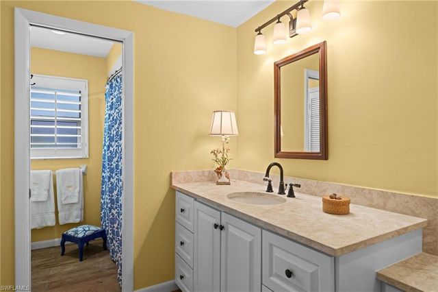 1903 Imperial Golf Co BLVD, Naples, FL 34110