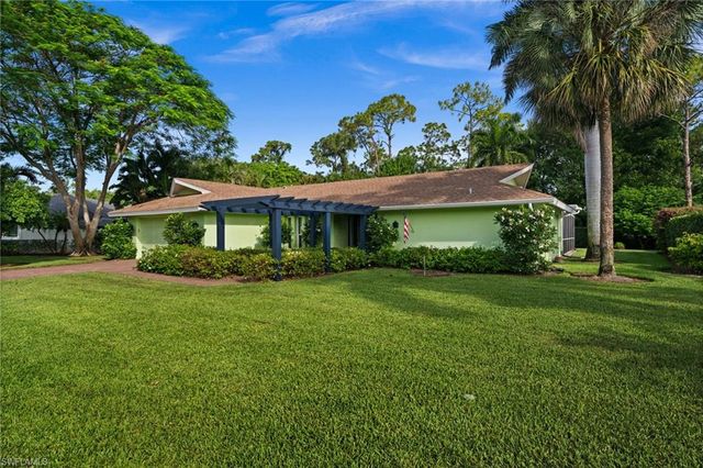 1903 Imperial Golf Co BLVD, Naples, FL 34110