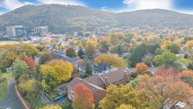 2231 Broadway Ave SW Apt C, Roanoke, VA 24014