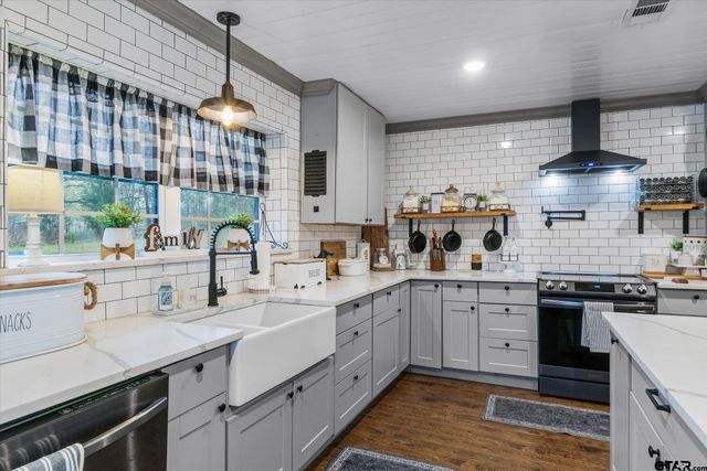 18541 FM 17, Canton, TX 75103