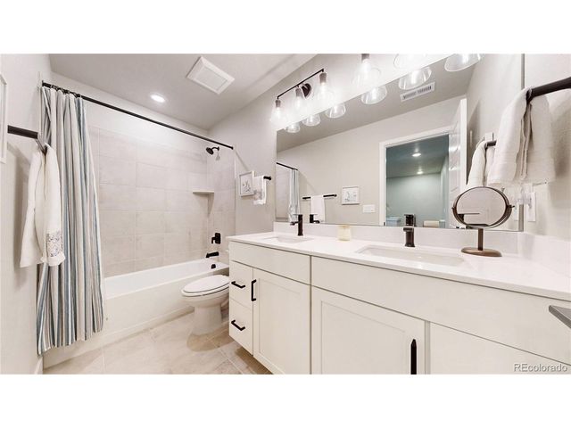 9787 Banner Peak St, Littleton, CO 80125