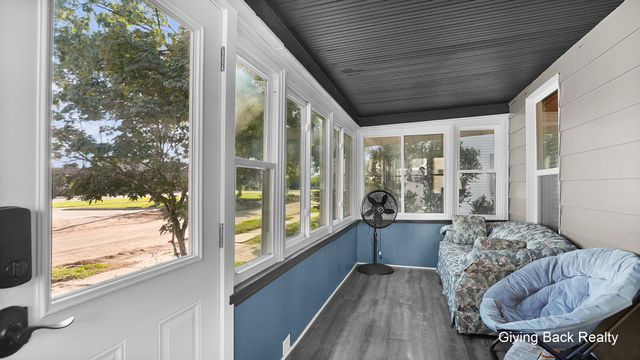 1503 Burton Street SW, Wyoming, MI 49509
