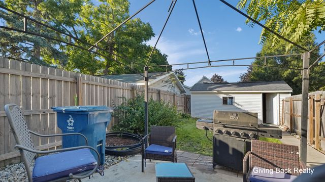 1503 Burton Street SW, Wyoming, MI 49509