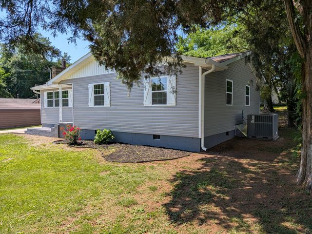 141 Redwood Avenue, Dayton, TN 37321