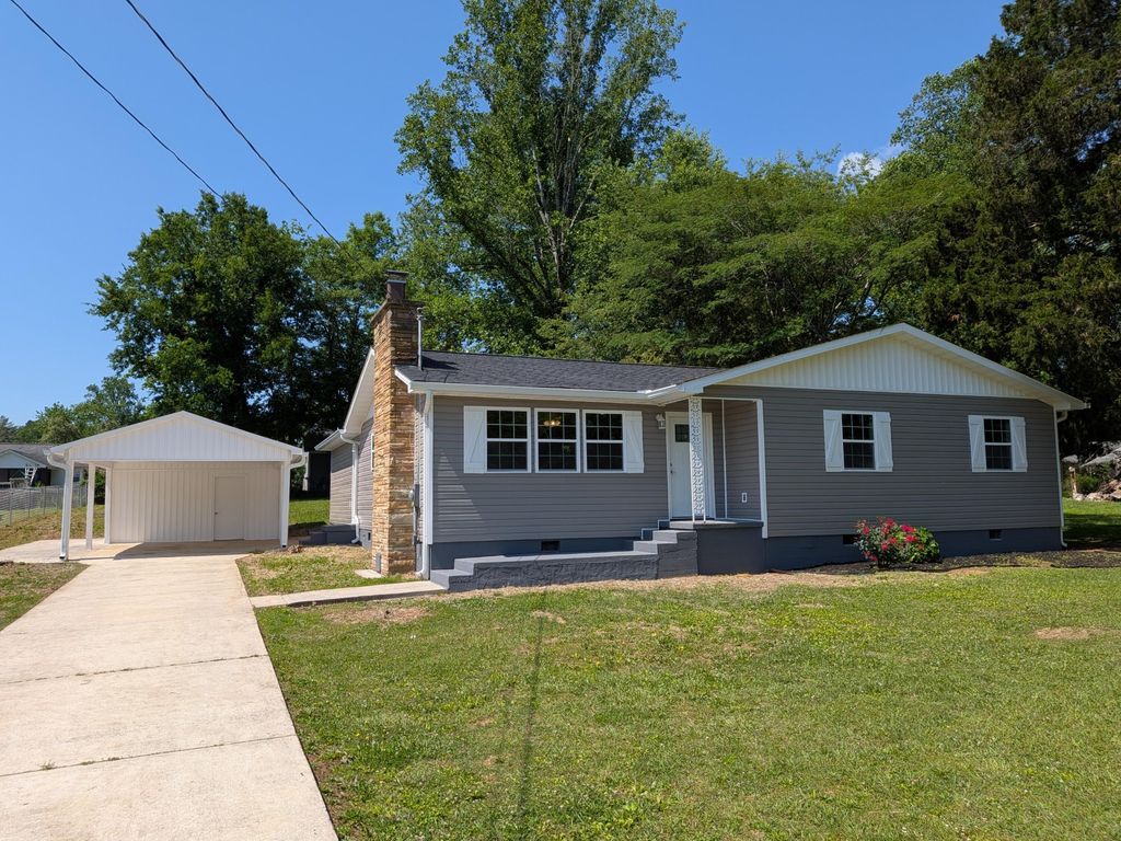 141 Redwood Avenue, Dayton, TN 37321
