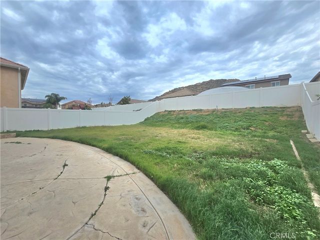 3073 Snowdrop Court, Perris, CA 92571