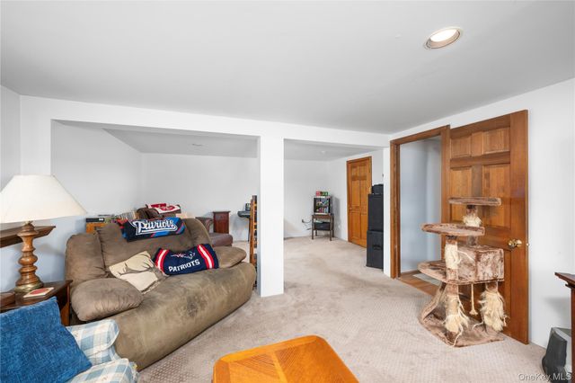 39 Worthington Drive W, Carmel, NY 10512