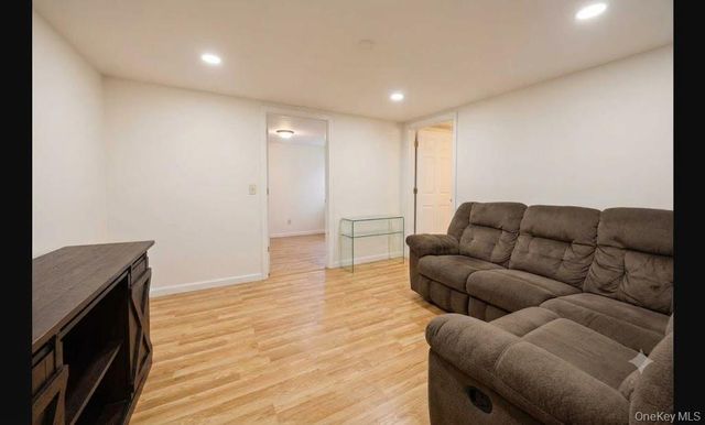 1614 Route 9G, Hyde Park, NY 12538