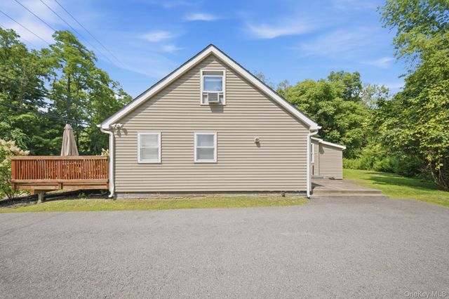 1614 Route 9G, Hyde Park, NY 12538