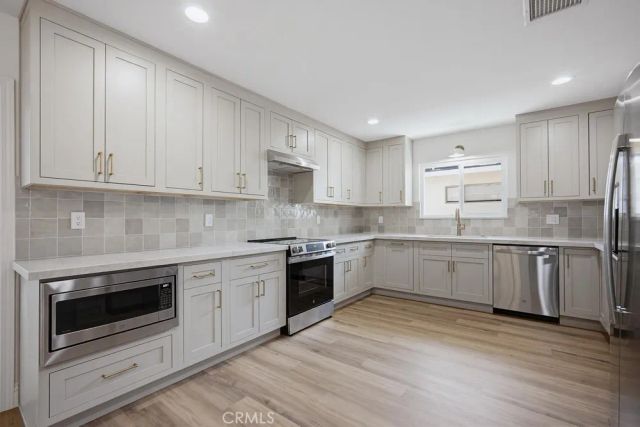 109 E Francis Street, Corona, CA 92879