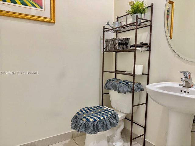 11032 W 33rd Way, Hialeah, FL 33018