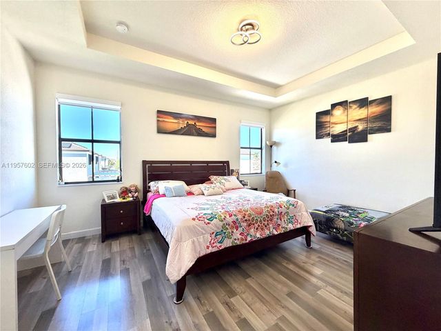 11032 W 33rd Way, Hialeah, FL 33018