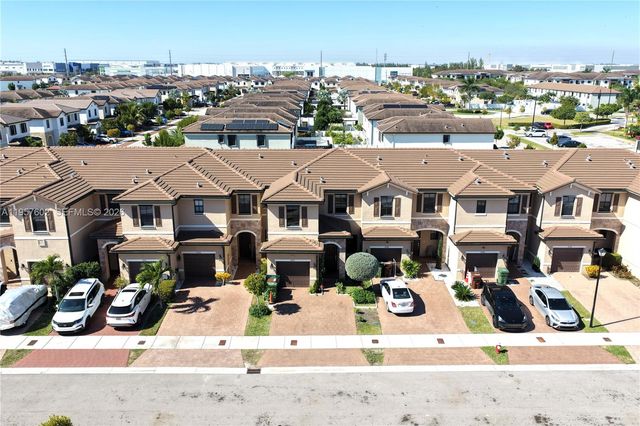 11032 W 33rd Way, Hialeah, FL 33018