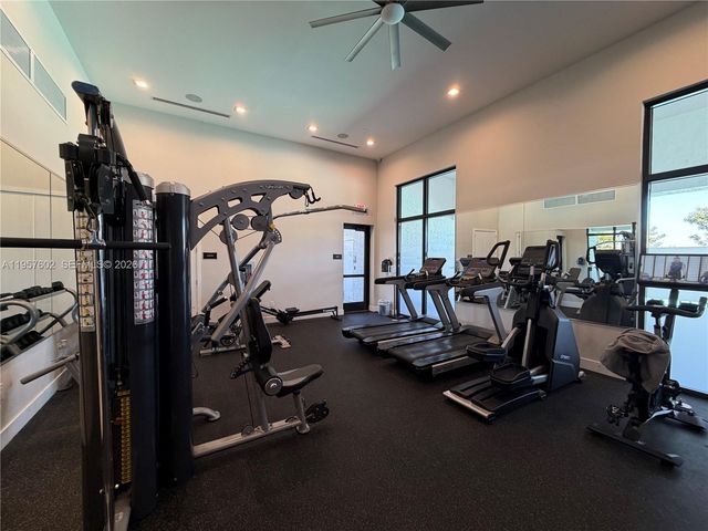 11032 W 33rd Way, Hialeah, FL 33018