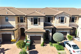 11032 W 33rd Way, Hialeah, FL 33018