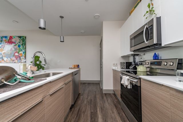 400 Mystic Avenue 301, Somerville, MA 02145