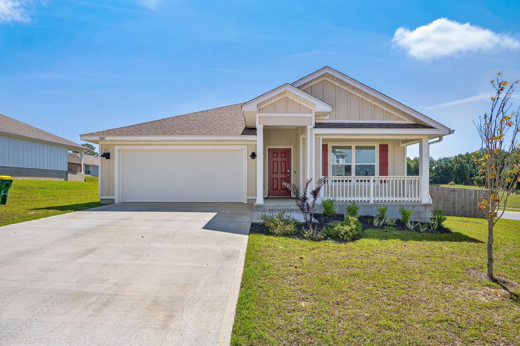 2801 Tallgrass Court, Crestview, FL 32536