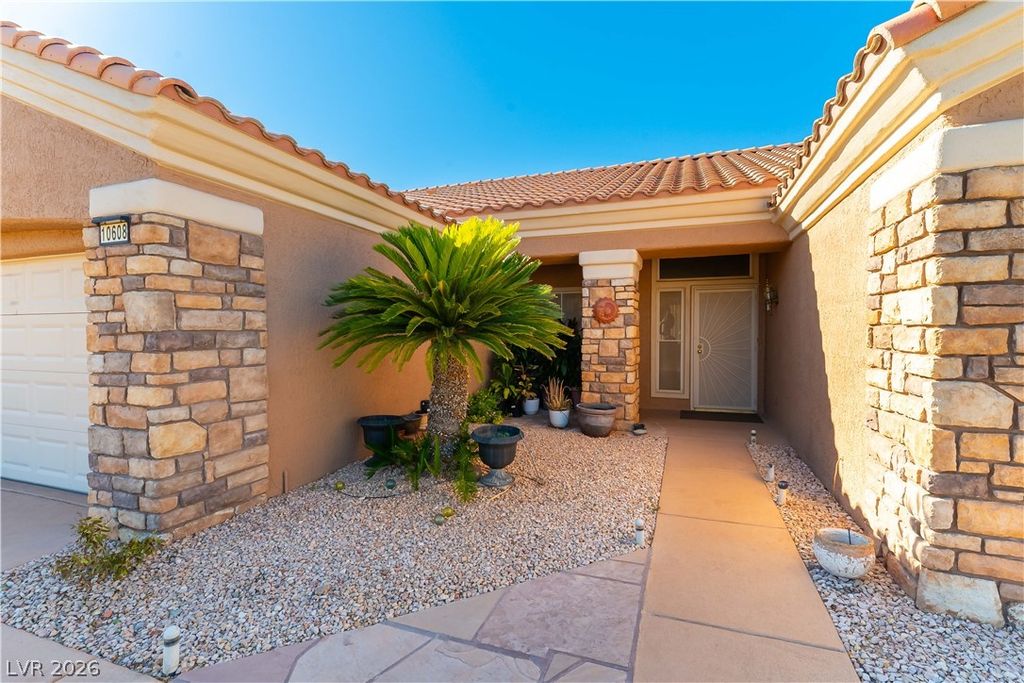 10608 Mission Lakes Avenue, Las Vegas, NV 89134 — photo 2