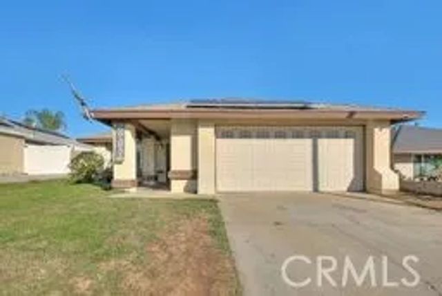 6292 Candle Light, Jurupa Valley, CA 92509