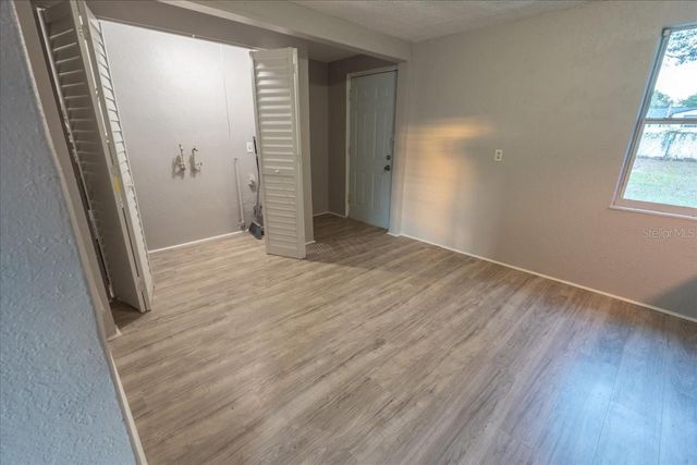 8623 N WILLOW AVENUE, Tampa, FL 33604