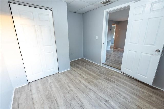 8623 N WILLOW AVENUE, Tampa, FL 33604