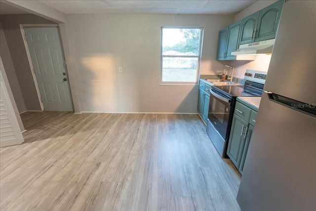 8623 N WILLOW AVENUE, Tampa, FL 33604